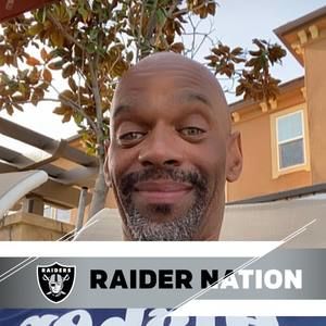 Meet your Posher, Derrick